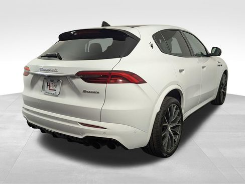 Used 2023 Maserati Grecale Modena AWD/4WD image 23