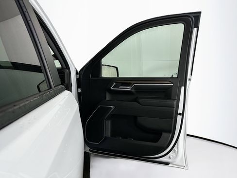 Used 2022 Chevrolet Silverado 1500 LT image 32