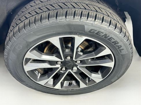 Used 2022 Jeep Grand Cherokee Overland AWD/4WD image 32