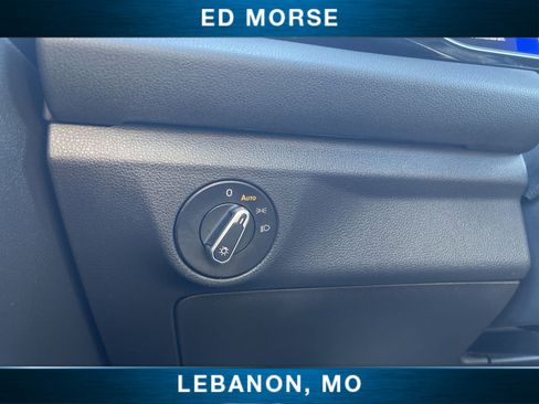 Used 2025 Volkswagen Jetta Sport image 17