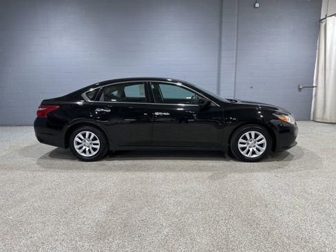 Used 2018 Nissan Altima 2.5 S w/ S Convenience Package image 3