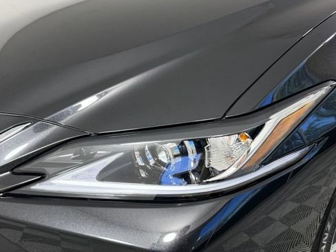 Used 2025 Lexus ES 350 w/ Premium Package FWD image 14