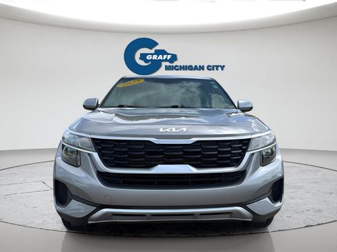 Used 2023 Kia Seltos LX AWD/4WD image 16