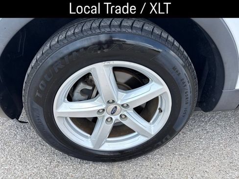 Used 2018 Ford Explorer FWD image 3