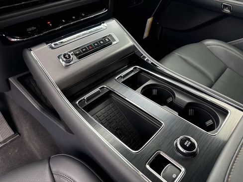New 2026 Lincoln Aviator AWD image 26