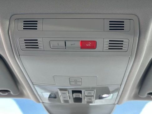 New 2026 Volkswagen Taos SE AWD/4WD image 39