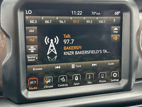 Used 2020 Jeep Wrangler Unlimited Sahara image 17