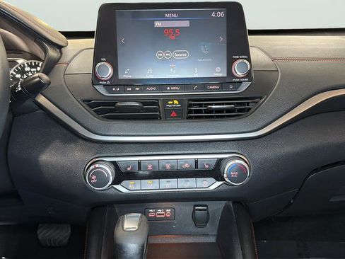 Used 2020 Nissan Altima 2.5 SR w/ Premium Package FWD image 16