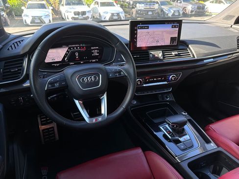 Used 2021 Audi SQ5 Prestige w/ Prestige Package AWD/4WD image 2