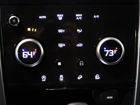 Used 2020 Land Rover Discovery Sport S image 40