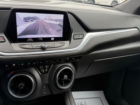 Used 2020 Chevrolet Blazer LT image 32
