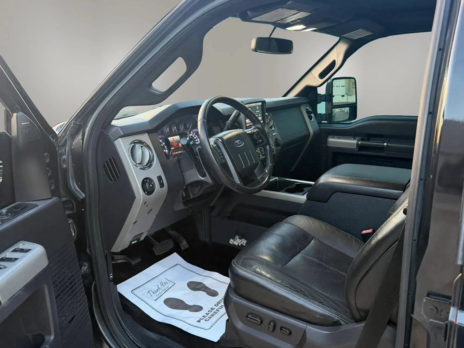 Used 2015 Ford F250 Lariat w/ Lariat Ultimate Package AWD/4WD image 14