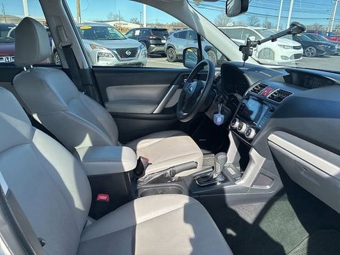 Used 2016 Subaru Forester 2.5i Touring w/ Eyesight & Navigation System image 20
