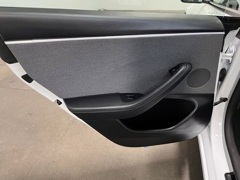 Used 2025 Tesla Model 3 Long Range image 16