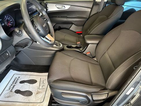 Used 2023 Kia Forte LXS FWD image 20