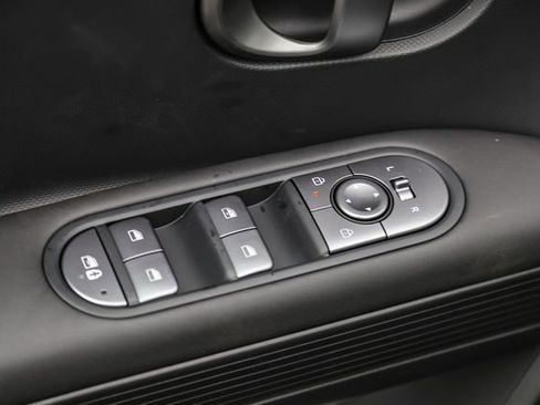 New 2026 Hyundai Ioniq 5 SE image 21