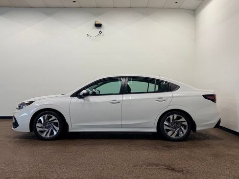 Used 2024 Subaru Legacy Limited AWD/4WD image 2
