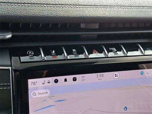 Certified 2025 Jeep Grand Cherokee Limited w/ Black Appearance Package image 27