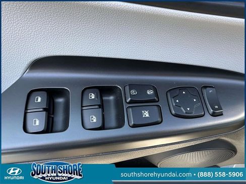 Certified 2023 Hyundai Kona SEL image 17
