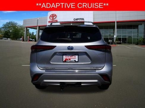 Used 2022 Toyota Highlander Platinum AWD/4WD image 6