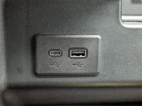 Used 2024 GMC Sierra 3500 Denali Ultimate image 29