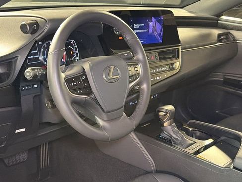 Certified 2025 Lexus ES 350 w/ Premium Package image 26