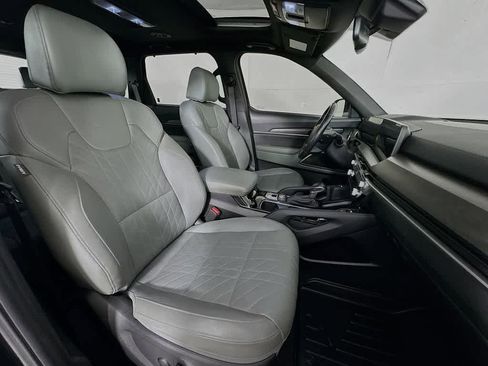 Used 2023 Kia Telluride EX X-Line AWD/4WD image 14