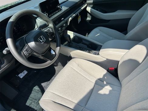 New 2025 Honda Accord SE image 10