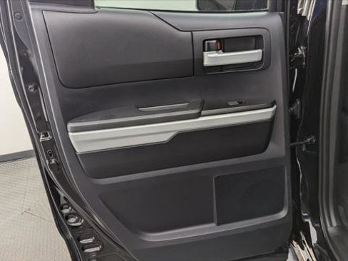 Used 2016 Toyota Tundra SR5 w/ SR5 Upgrade Package image 16