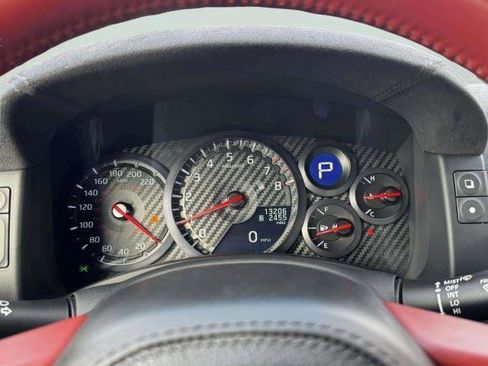 Used 2024 Nissan GT-R w/ Floor Mat Package AWD/4WD image 25