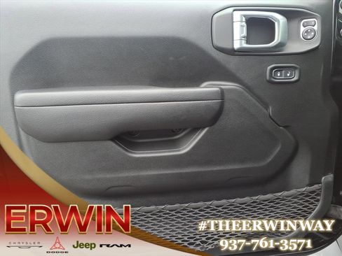 Certified 2022 Jeep Wrangler Willys image 10