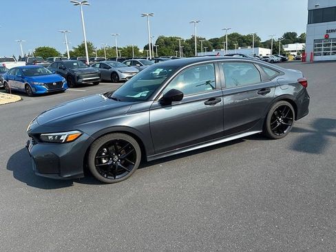 Used 2025 Honda Civic Sport image 16