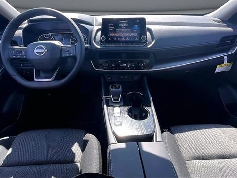New 2026 Nissan Rogue SV FWD image 5