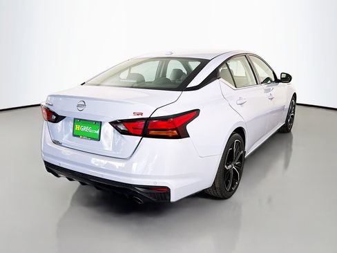 Used 2023 Nissan Altima 2.5 SR image 10