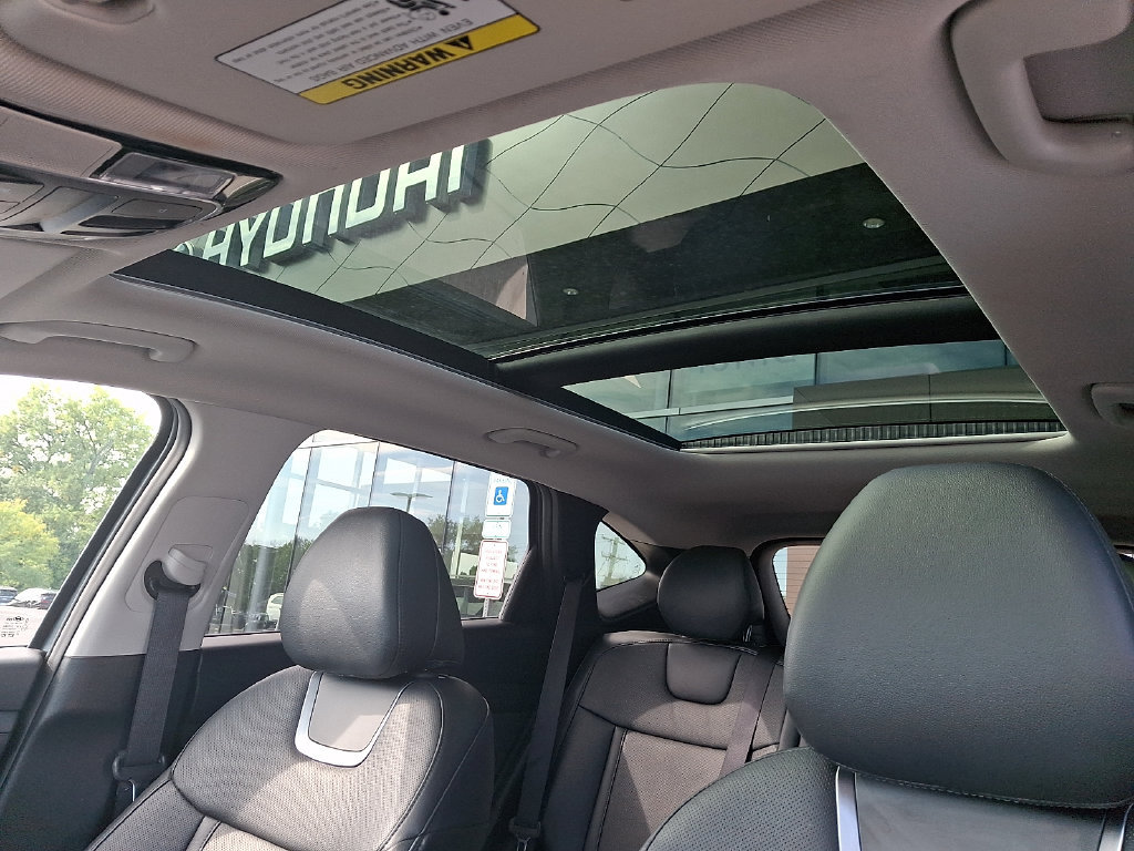 Used 2025 Hyundai Tucson Limited AWD/4WD image 14
