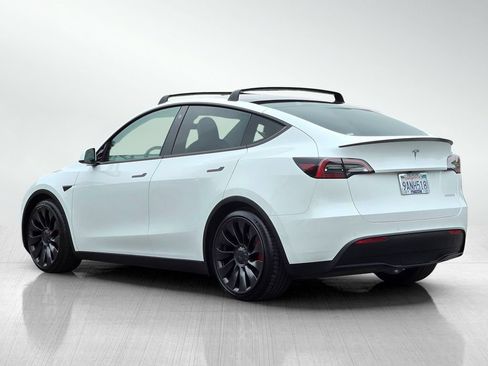 Used 2022 Tesla Model Y Performance AWD/4WD image 6