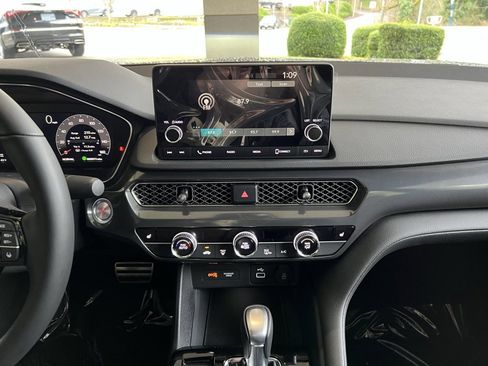 New 2025 Acura Integra A-Spec image 19