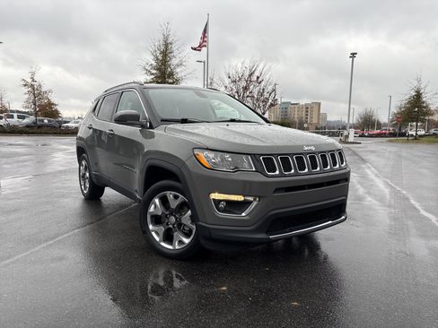 Certified 2020 Jeep Compass Limited image 2