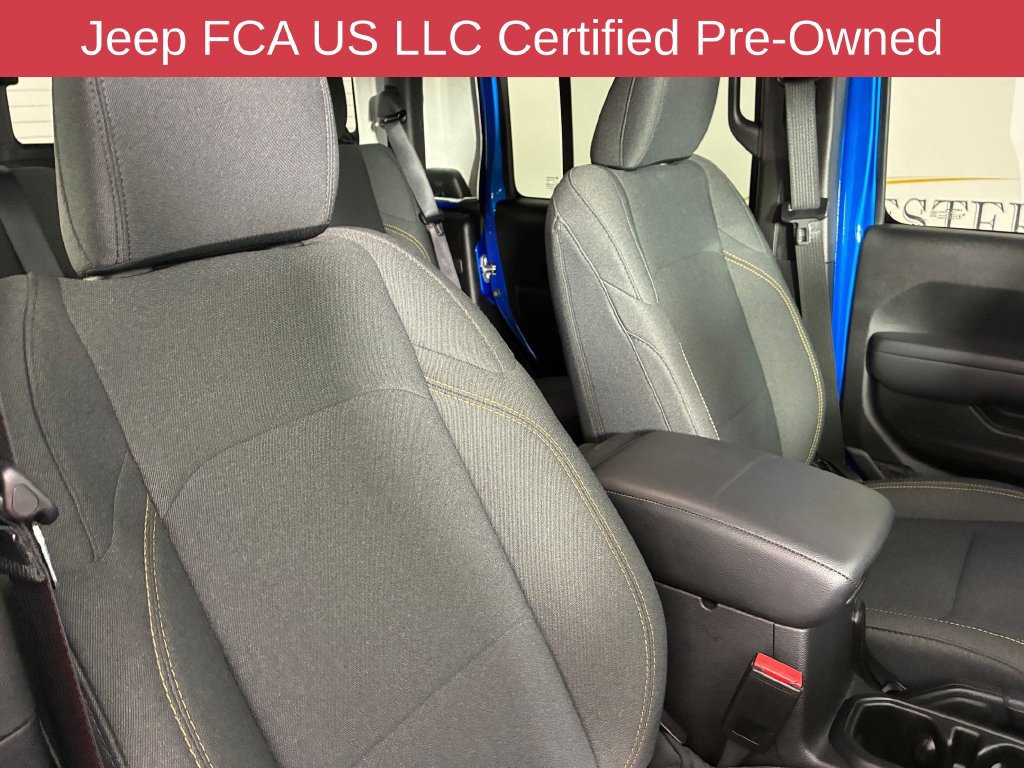 Used 2025 Jeep Gladiator Sport AWD/4WD image 32