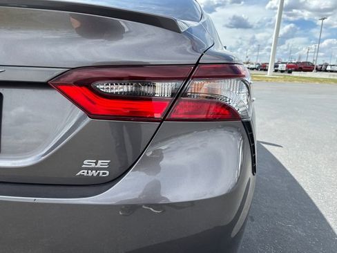 Used 2024 Toyota Camry SE AWD/4WD image 29