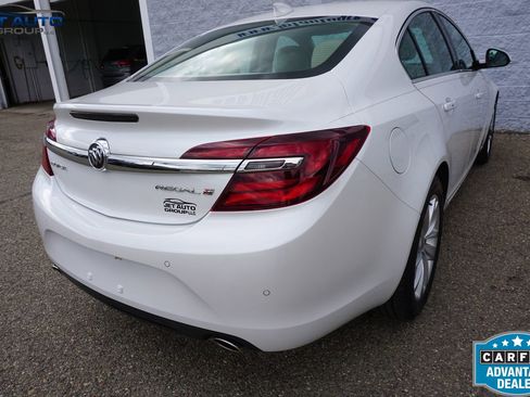 Used 2016 Buick Regal Premium w/ Driver Confidence Package #2 FWD image 11