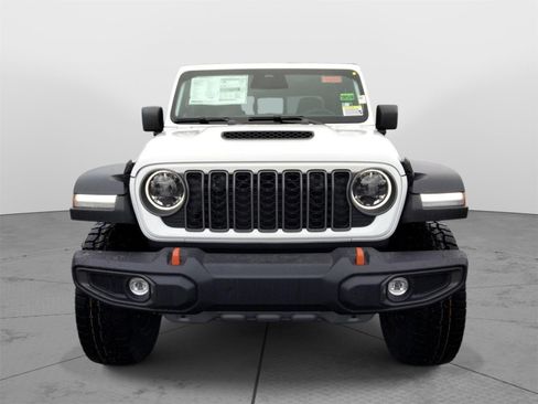 New 2026 Jeep Gladiator Mojave image 2