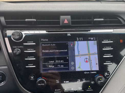 Used 2018 Toyota Camry XLE w/ Driver Assist Package FWD image 19