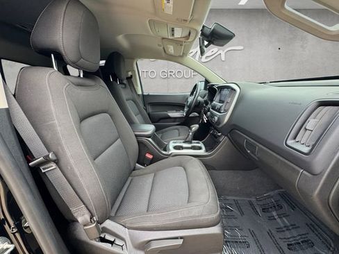 Used 2022 Chevrolet Colorado LT w/ Safety Package image 24