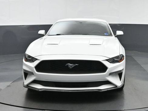 Used 2018 Ford Mustang Coupe w/ Equipment Group 101A RWD image 2