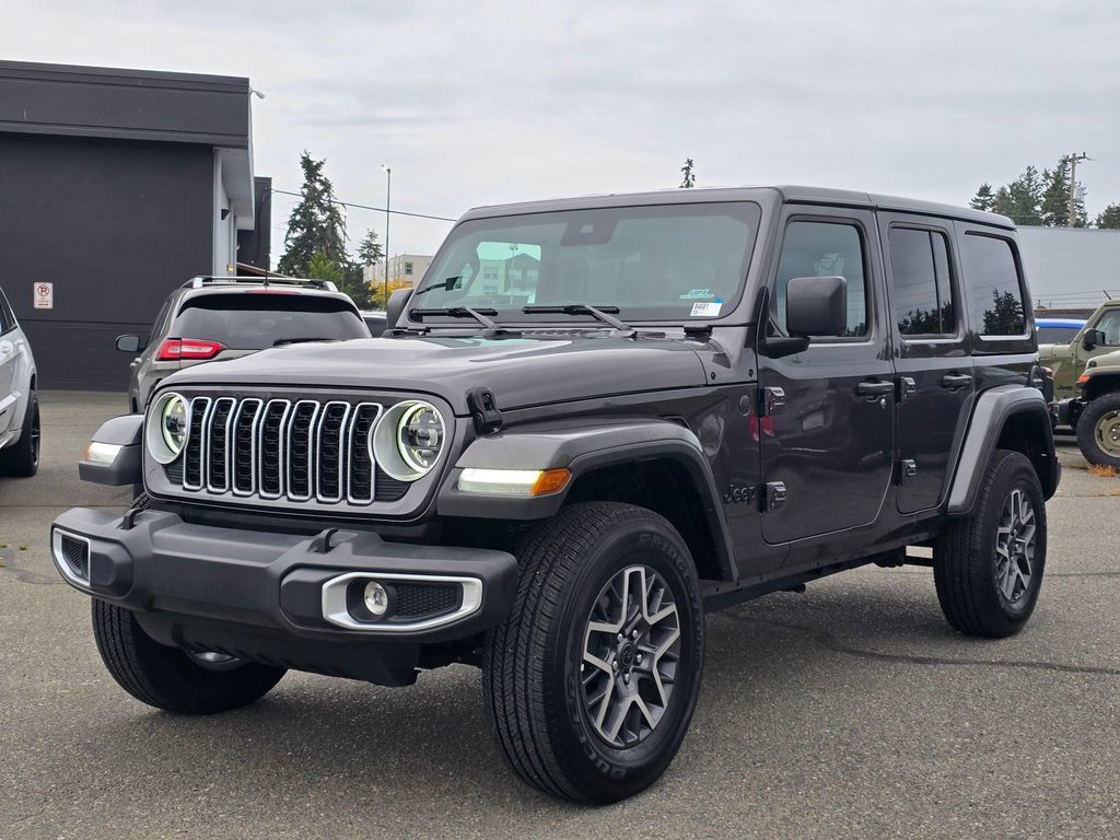 Used 2025 Jeep Wrangler Unlimited Sahara AWD/4WD image 4
