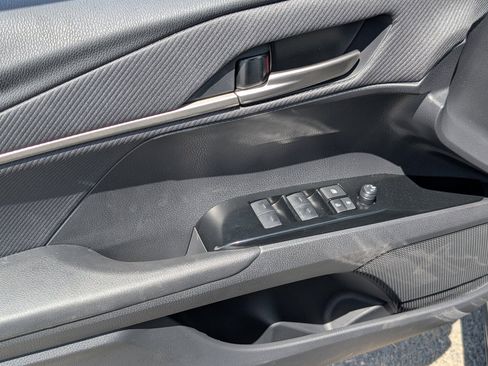 Used 2026 Toyota Camry SE image 15