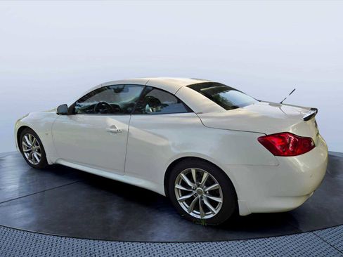 Used 2014 INFINITI Q60 Convertible w/ Premium Package RWD image 3