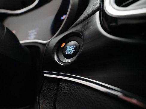 Used 2020 Jeep Grand Cherokee Limited image 31