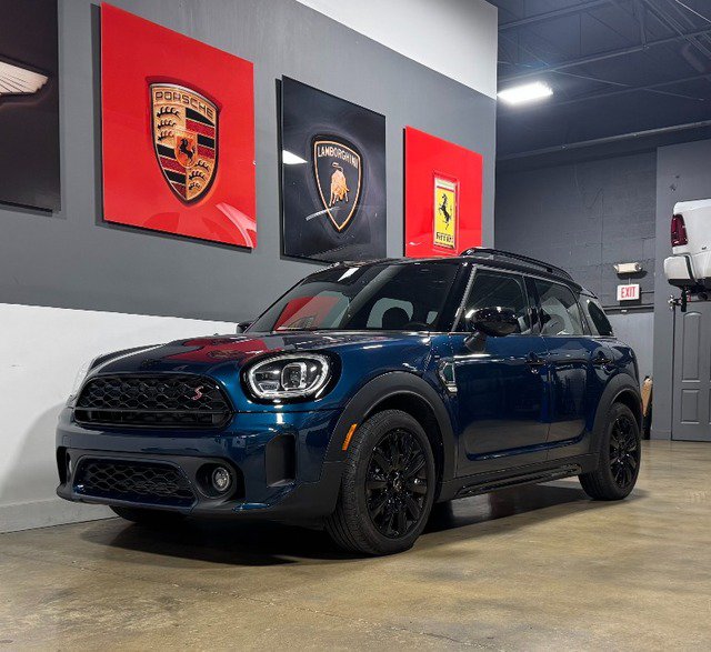 Used 2022 MINI Cooper Countryman S w/ Boardwalk Edition FWD image 2